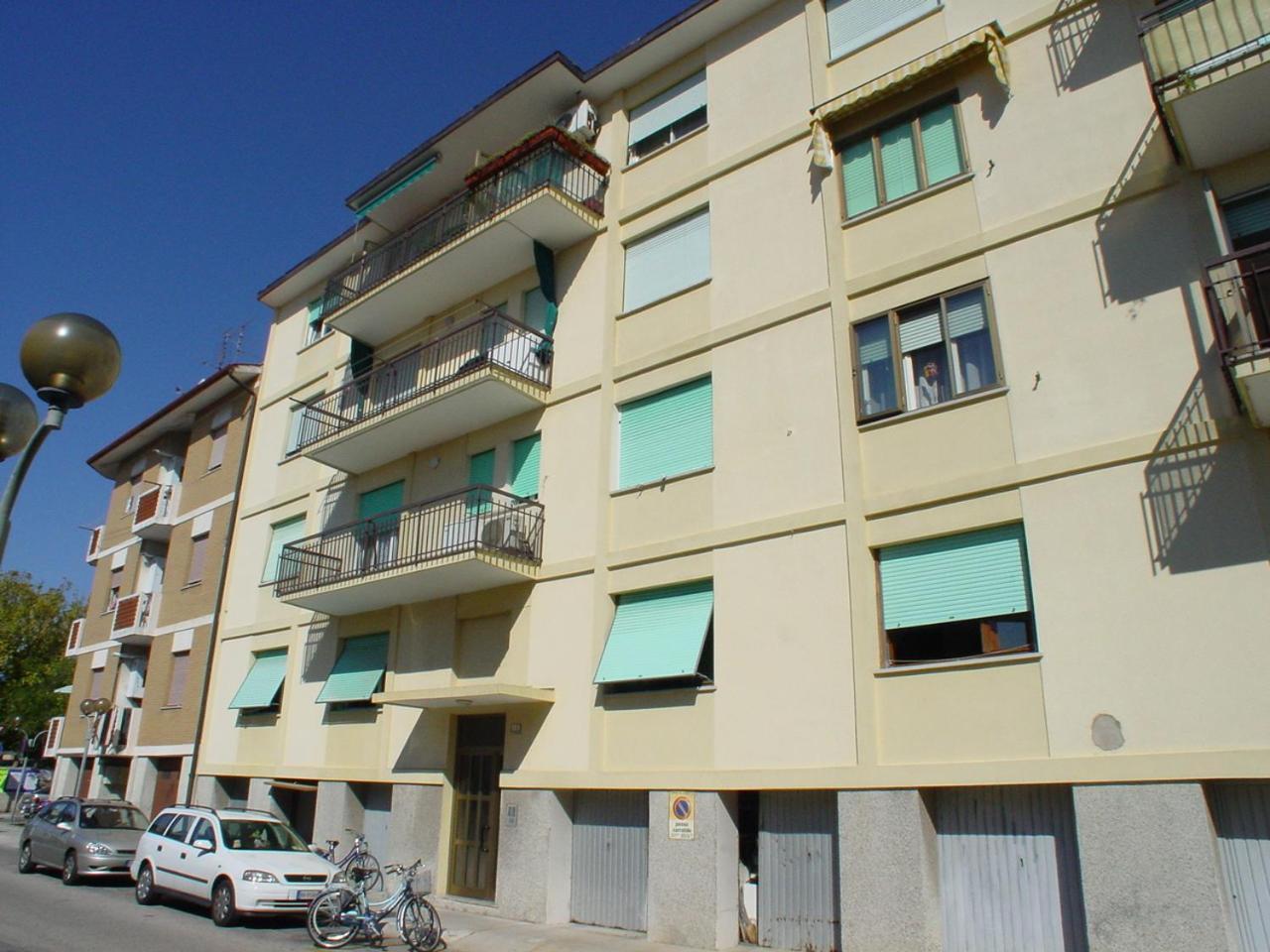 Agata Apartments กราโด ภายนอก รูปภาพ